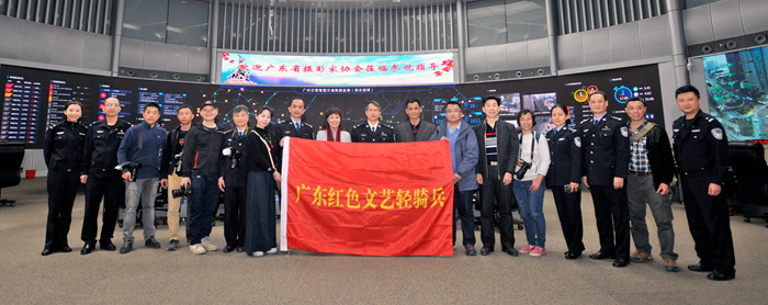 红色小分队在行动 ——广东红色文艺轻骑兵走进广州市交警支队