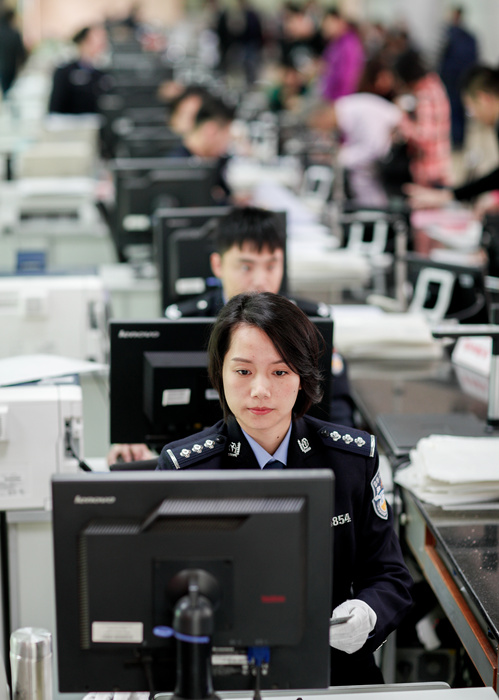 红色小分队在行动 ——广东红色文艺轻骑兵走进广州市交警支队