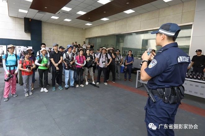 不忘初心 牢记使命——广东红色文艺轻骑兵走进番禺警察训练基地