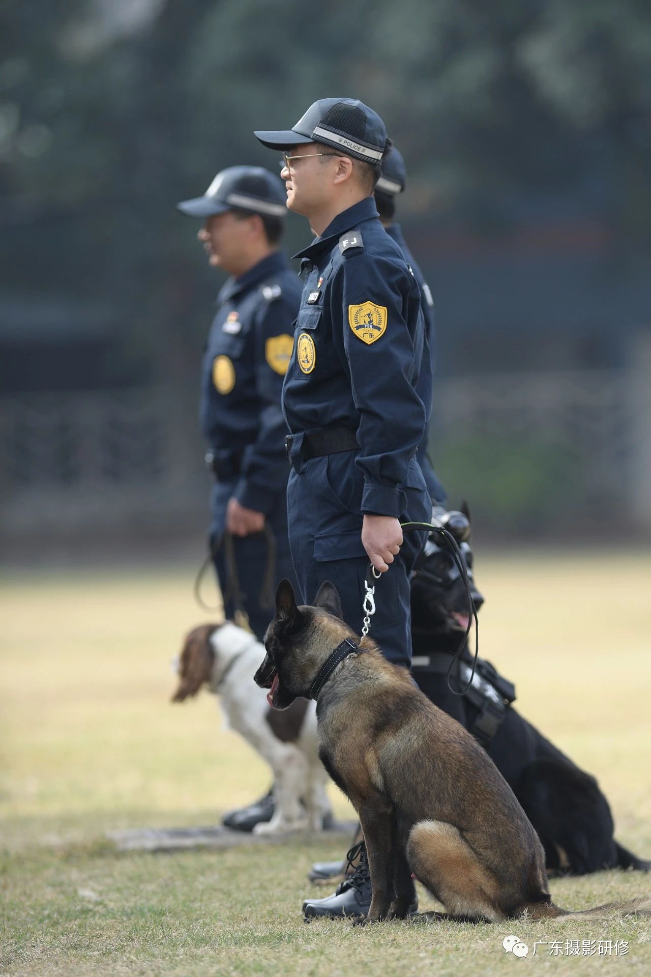 广东红色文艺轻骑兵走进广州公安送幸福大片